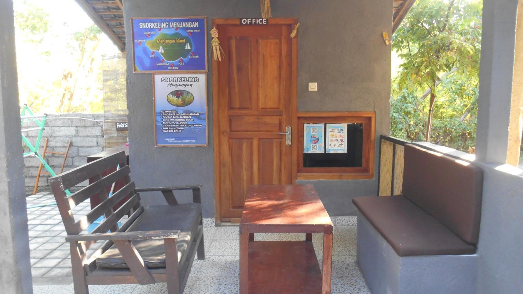 Taman Menjangan Homestay By Snorkelingmenjangan Banyuwedang Eksteriør billede